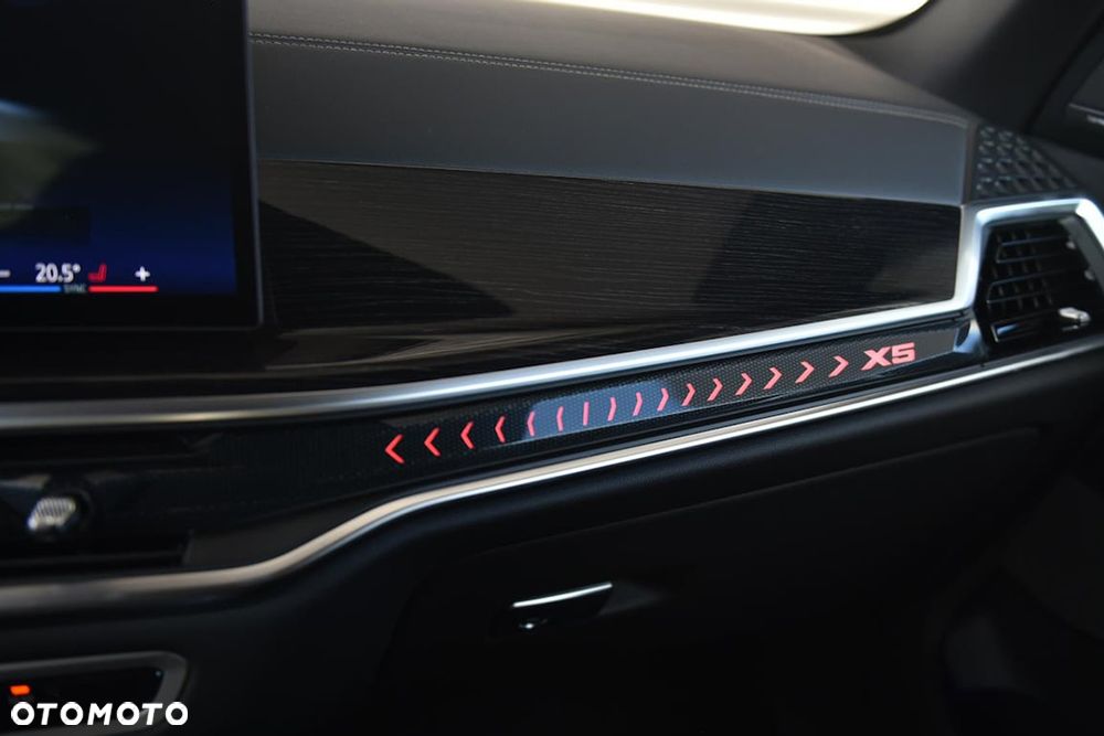 BMW X5 xDrive40d - 13