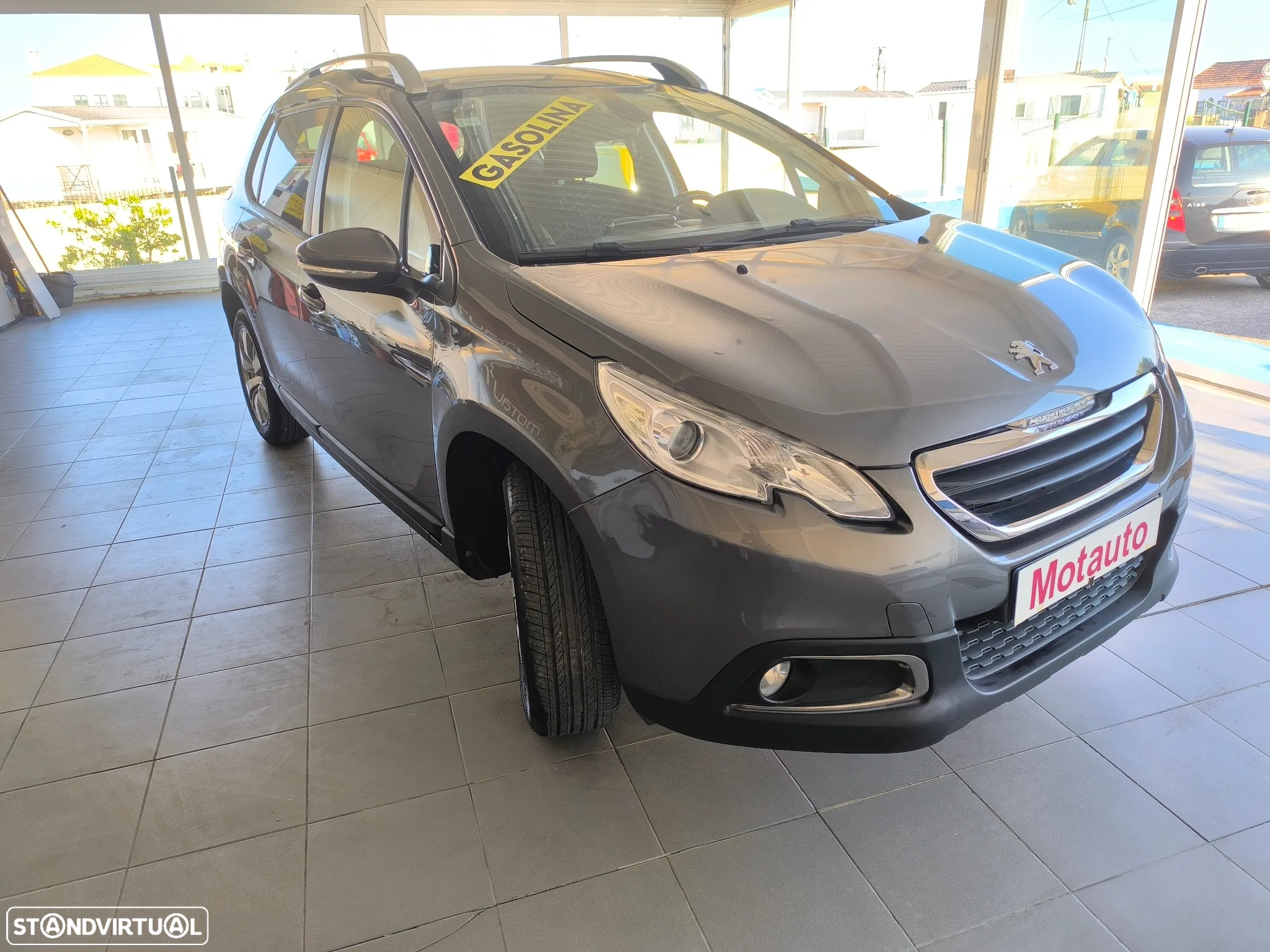 Peugeot 208 1.2 PureTech Allure - 3