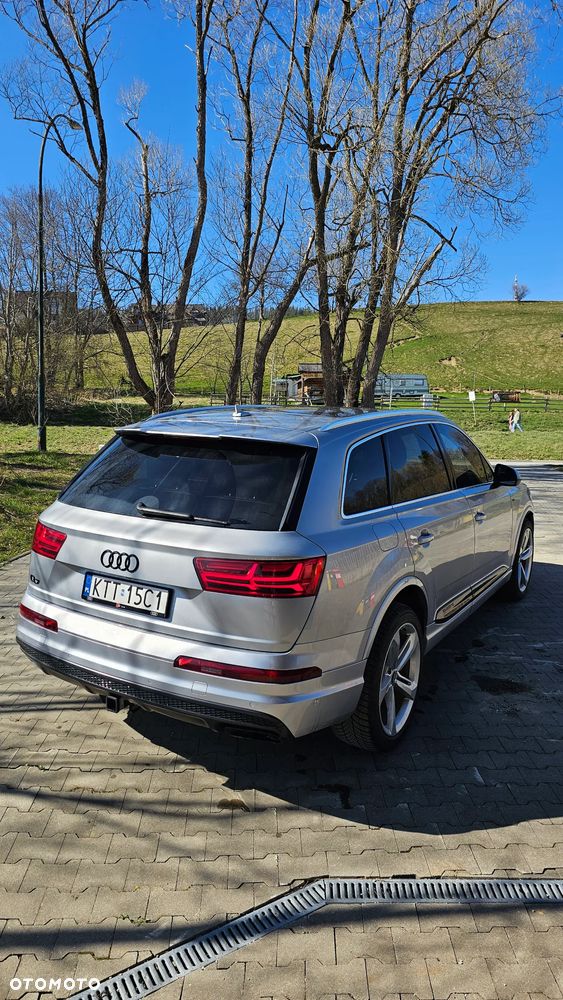 Audi Q7 - 3