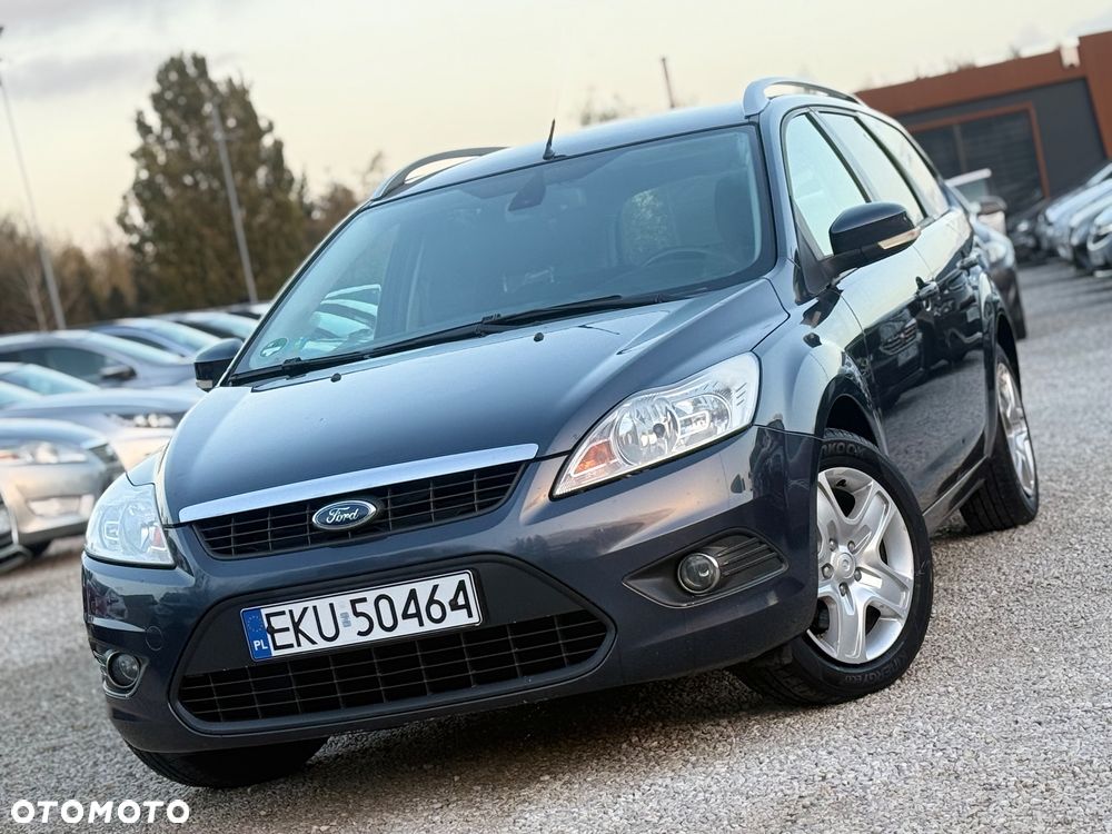 Ford Focus 1.6 16V Ambiente - 1