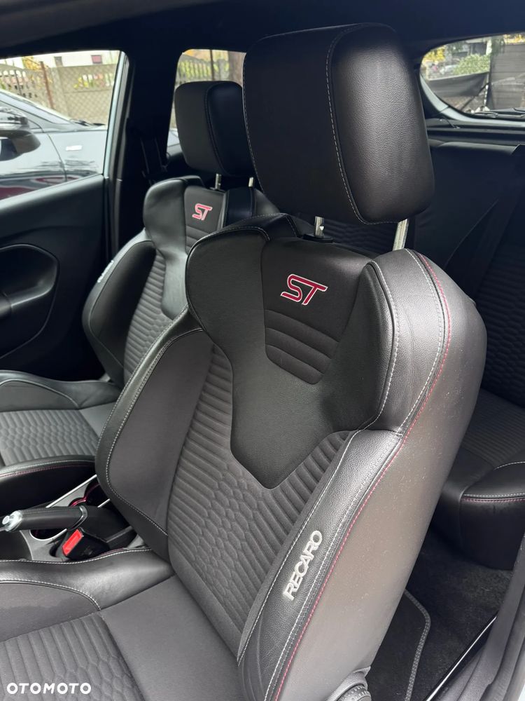 Ford Fiesta ST200 - 37