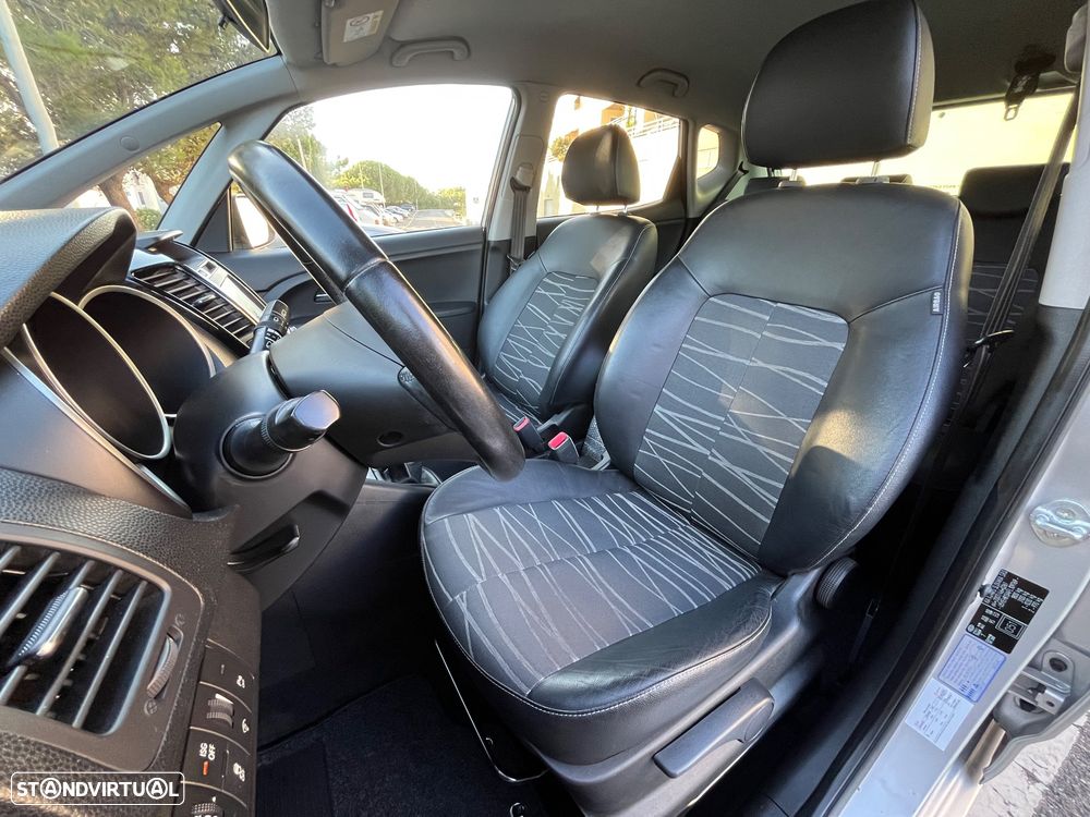 Kia Venga 1.4 CRDi ISG Prime - 20