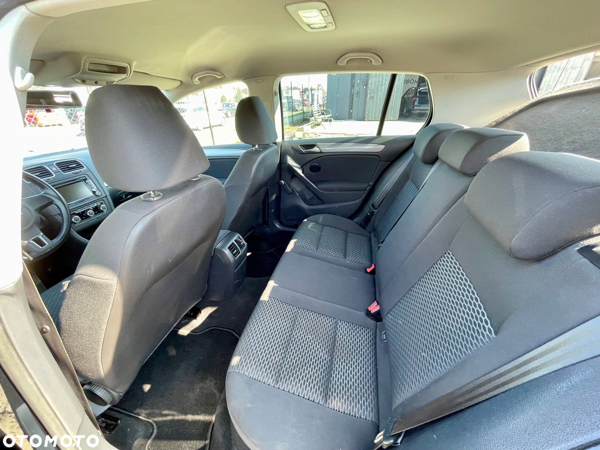 Volkswagen Golf - 26