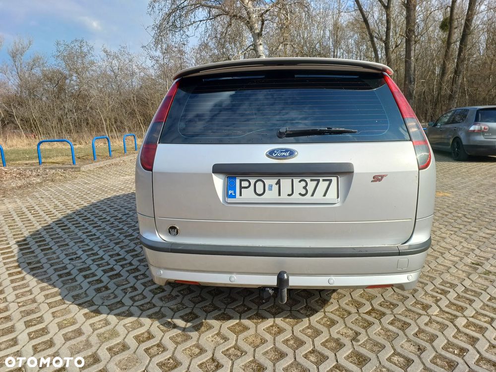 Ford Focus 2.0 TDCi DPF Sport - 7