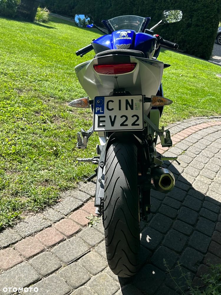 Yamaha YZF - 31