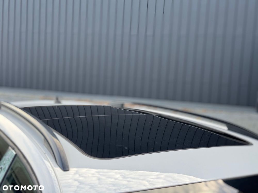 Skoda Octavia Combi 2.0 TDI RS - 16