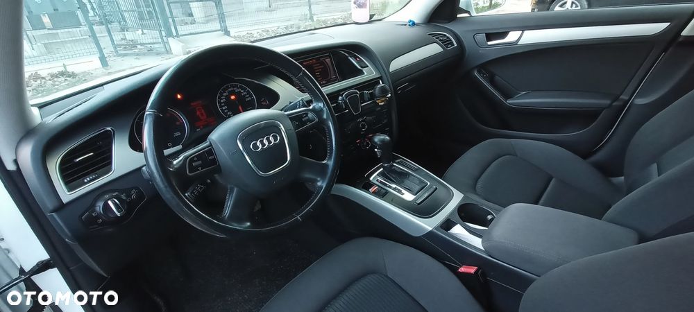 Audi A4 Avant 2.0 TDI DPF multitronic Ambiente - 12