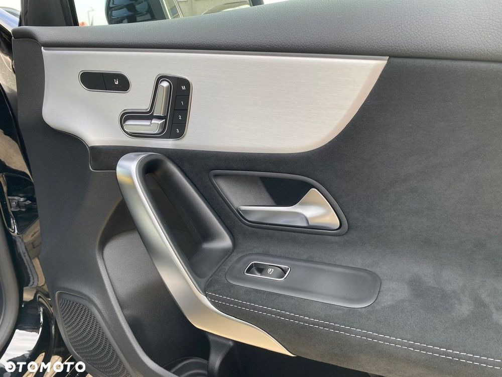 Mercedes-Benz Klasa A - 21