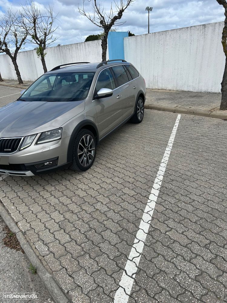 Skoda Octavia Break 2.0 TDI Scout 4x4 - 1