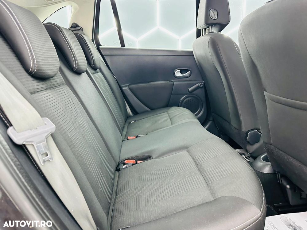 Renault Clio dCi 75 Stop & Start Life - 8