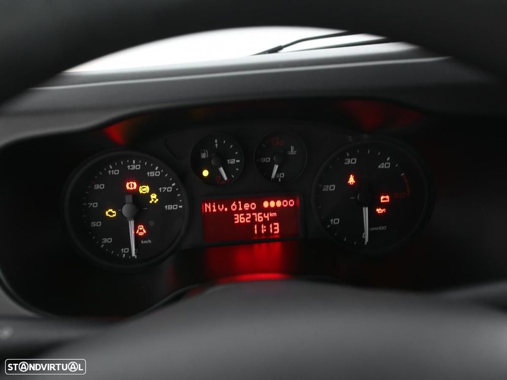 Iveco Daily 30c14 L4H4 - 13