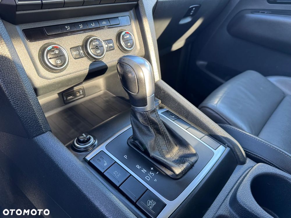 Volkswagen Amarok 3.0 V6 TDI 4Mot Highline - 20