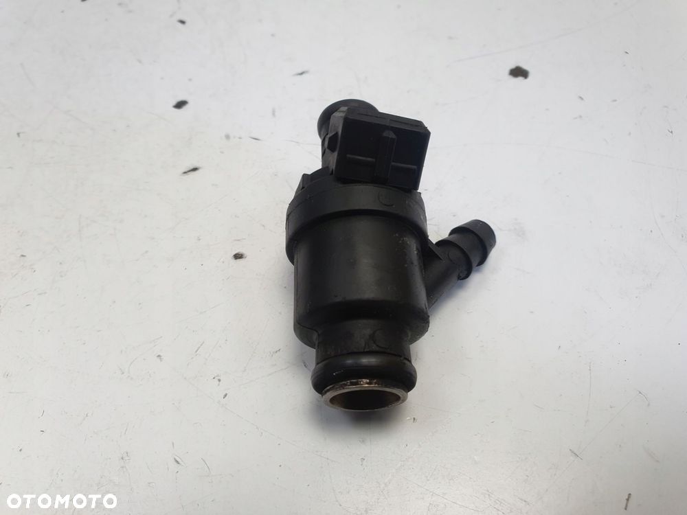 WTRYSKIWACZ BMW E46 1.8 1.9 M43 _ wtrysk D3768FA - 1