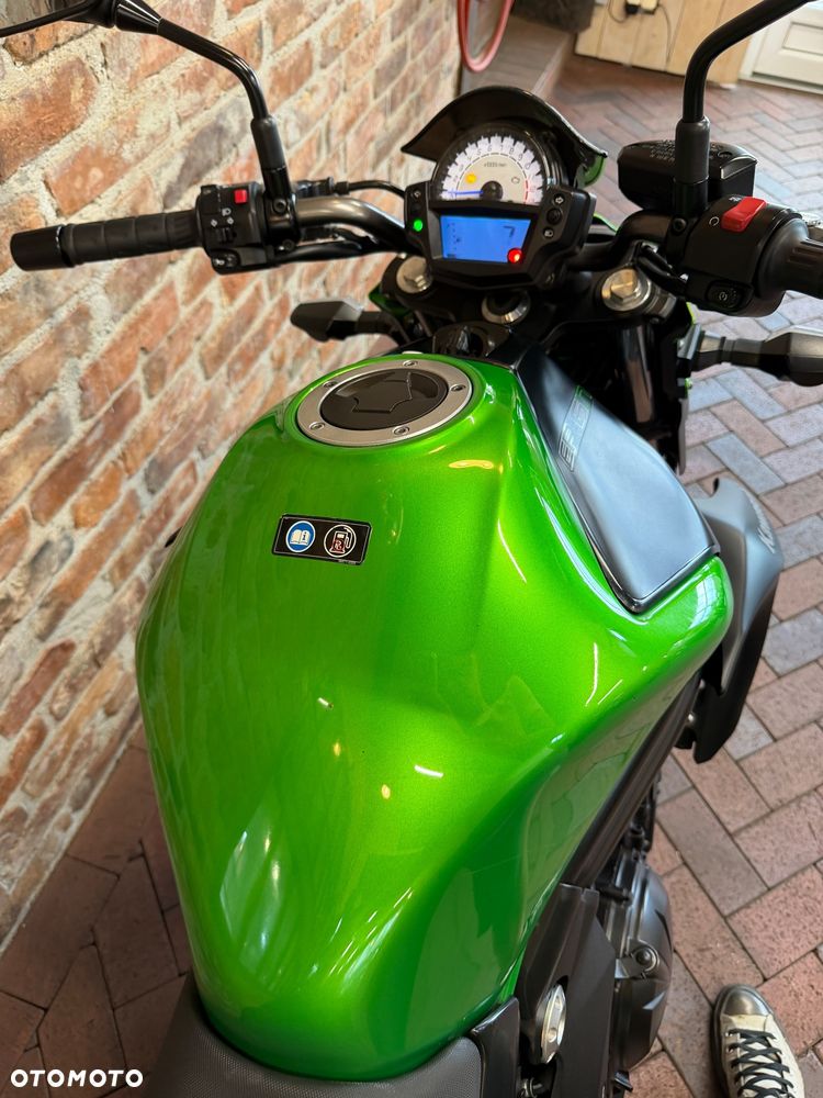 Kawasaki ER - 22