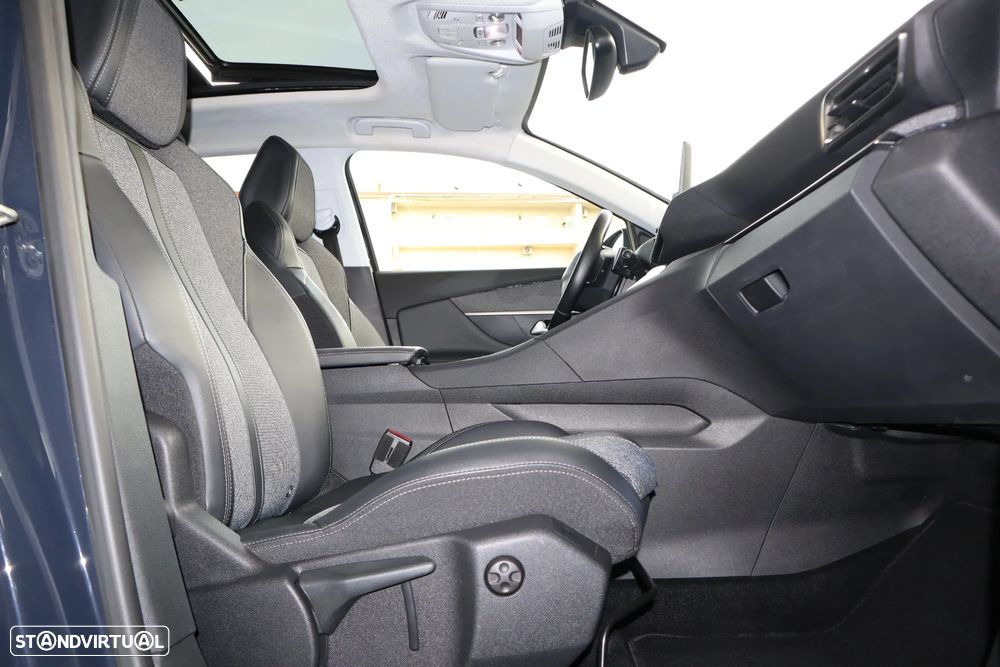 Peugeot 3008 PureTech 130 Stop & Start GPF EAT8 Roadtrip - 15