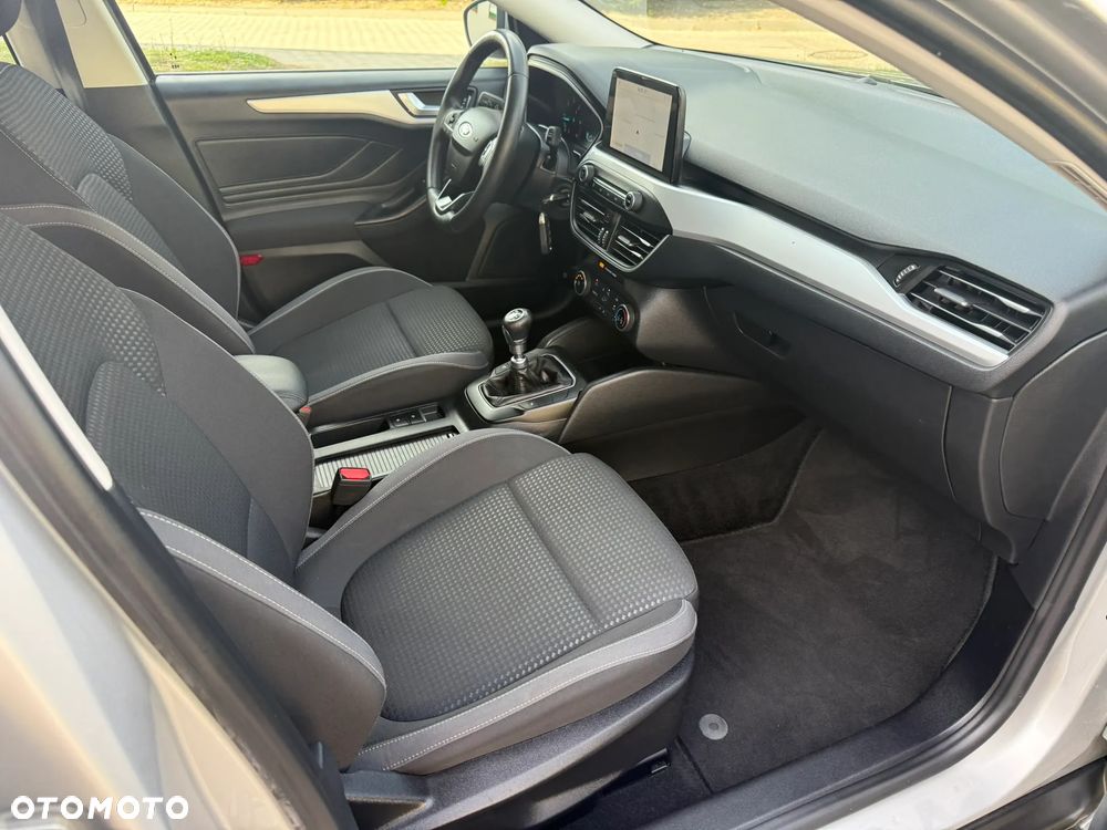 Ford Focus 2.0 TDCi Titanium ASS - 32