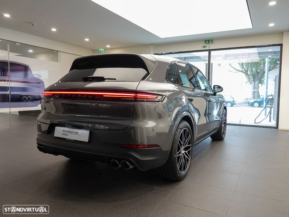 Porsche Cayenne - 5