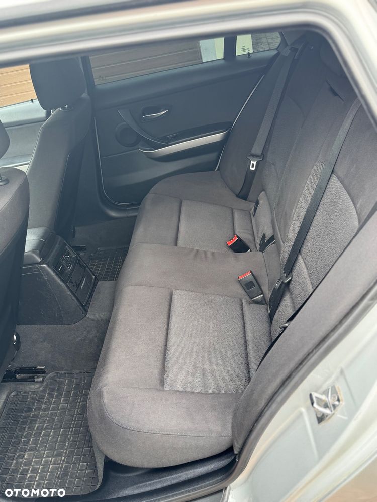 BMW Seria 3 - 12