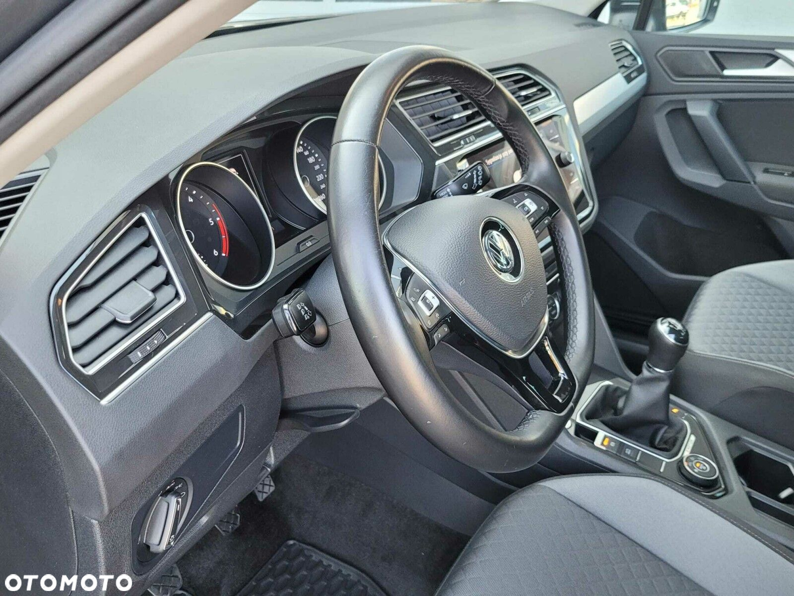 Volkswagen Tiguan 2.0 TDI BMT SCR 4Mot Comfortline - 7
