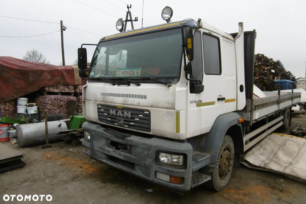 Kabina Man L2000 kompletna lub na części - 1