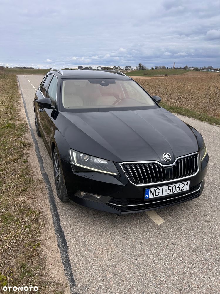 Skoda Superb 2.0 TDI 4x4 L&K DSG - 17