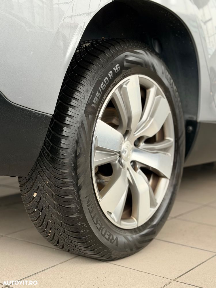 Peugeot 2008 1.2 e-VTi STT ETG Active - 38