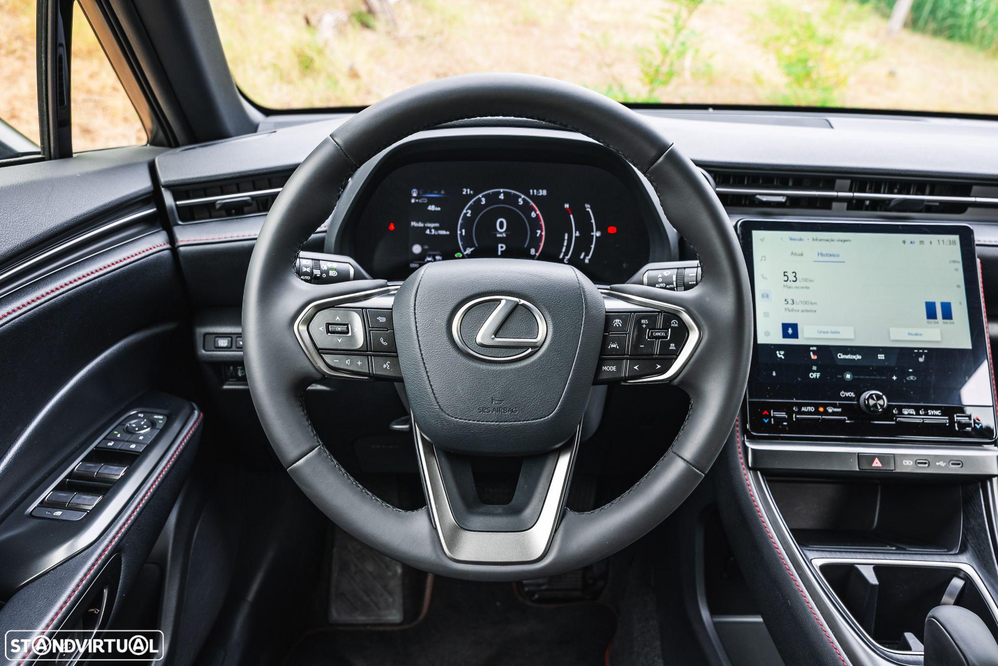 Lexus LBX Elegant Pele Preta - 9