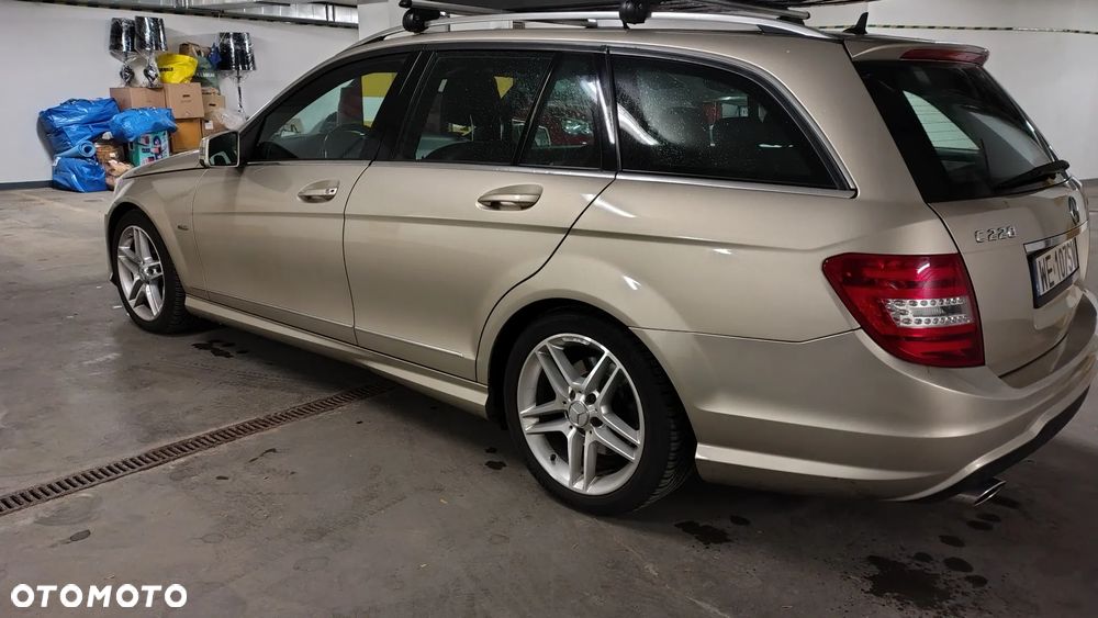 Mercedes-Benz Klasa C 220 CDI 7G-TRONIC Avantgarde Edition - 13