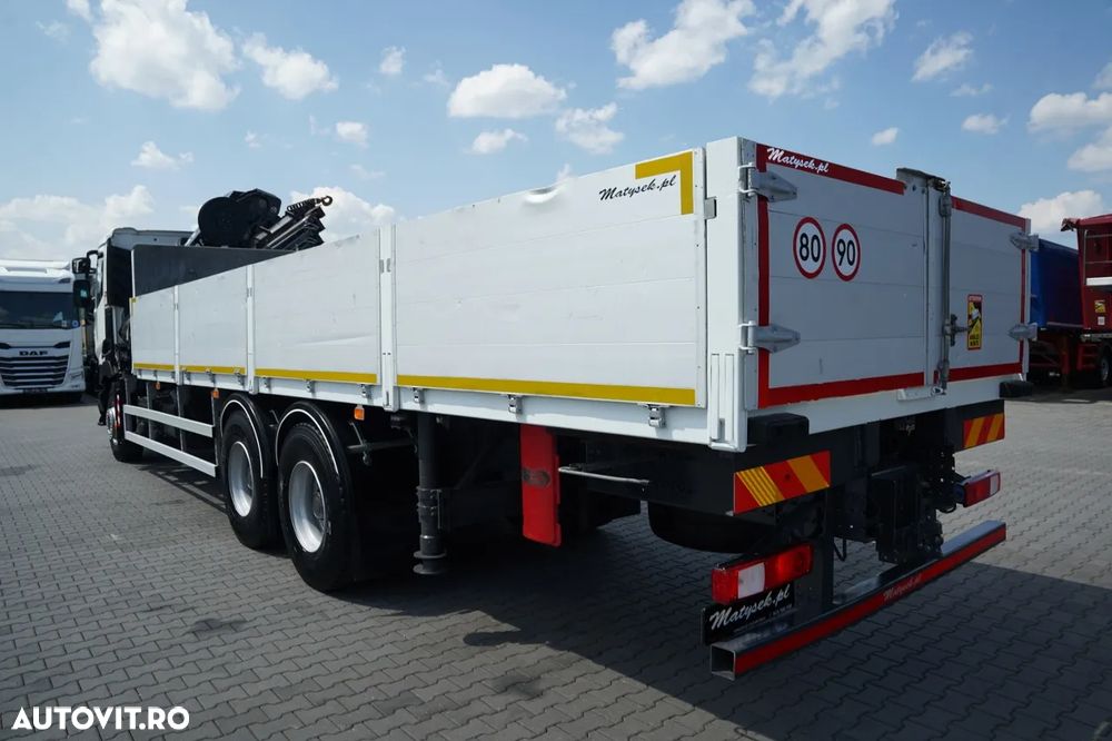 Renault C 380 / 6x4 / CAROSERIE LIVRARE 6,8 m / + HDS HIAB 244 EP-5 / ATINGERE: 15 M / MAX 8.400 KG / MANUALĂ / EURO 6 - 14