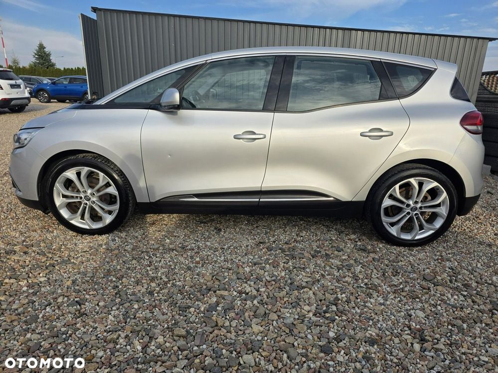 Renault Scenic - 21