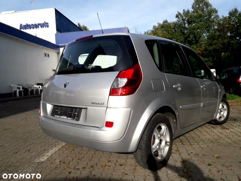 Renault Scenic 1.6 16V Confort Expression - 17
