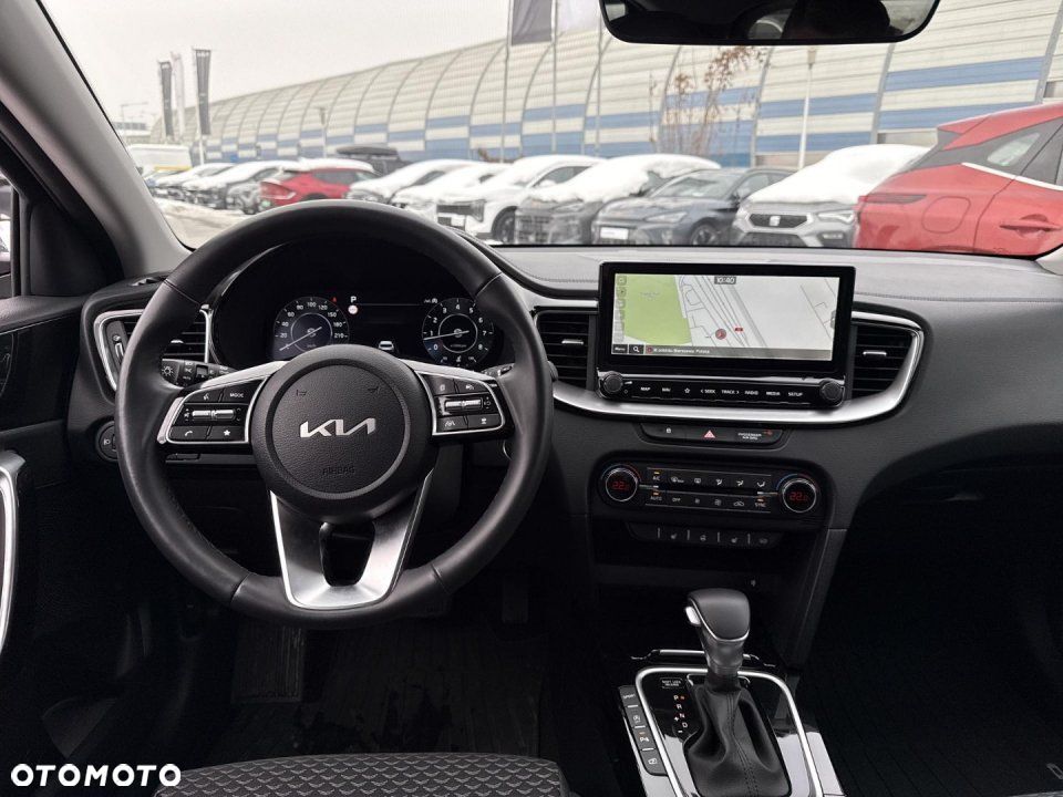 Kia XCeed - 14