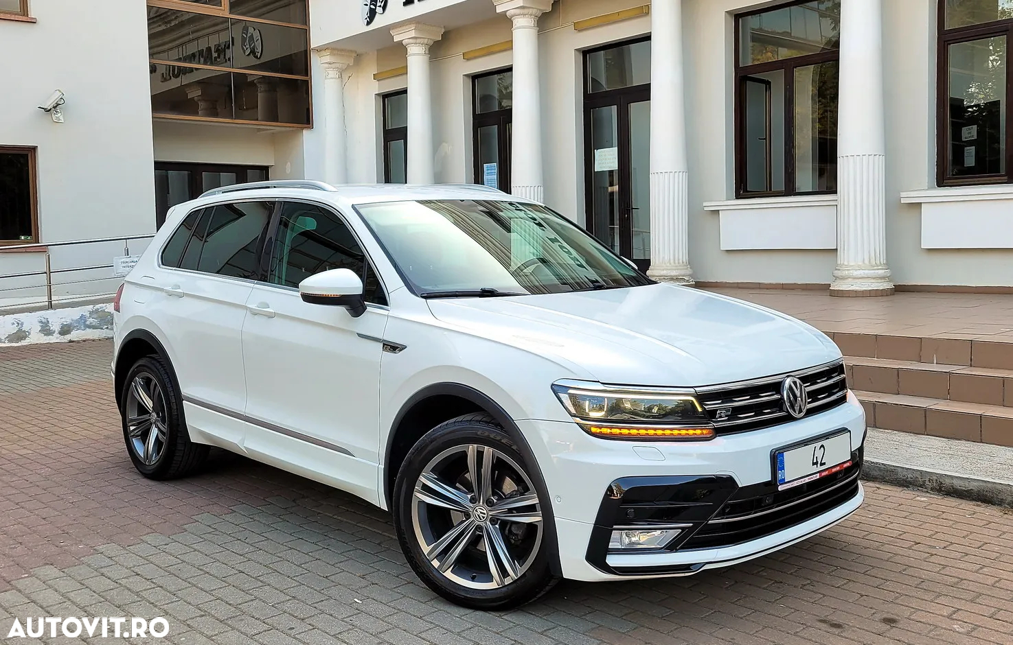 Volkswagen Tiguan - 19