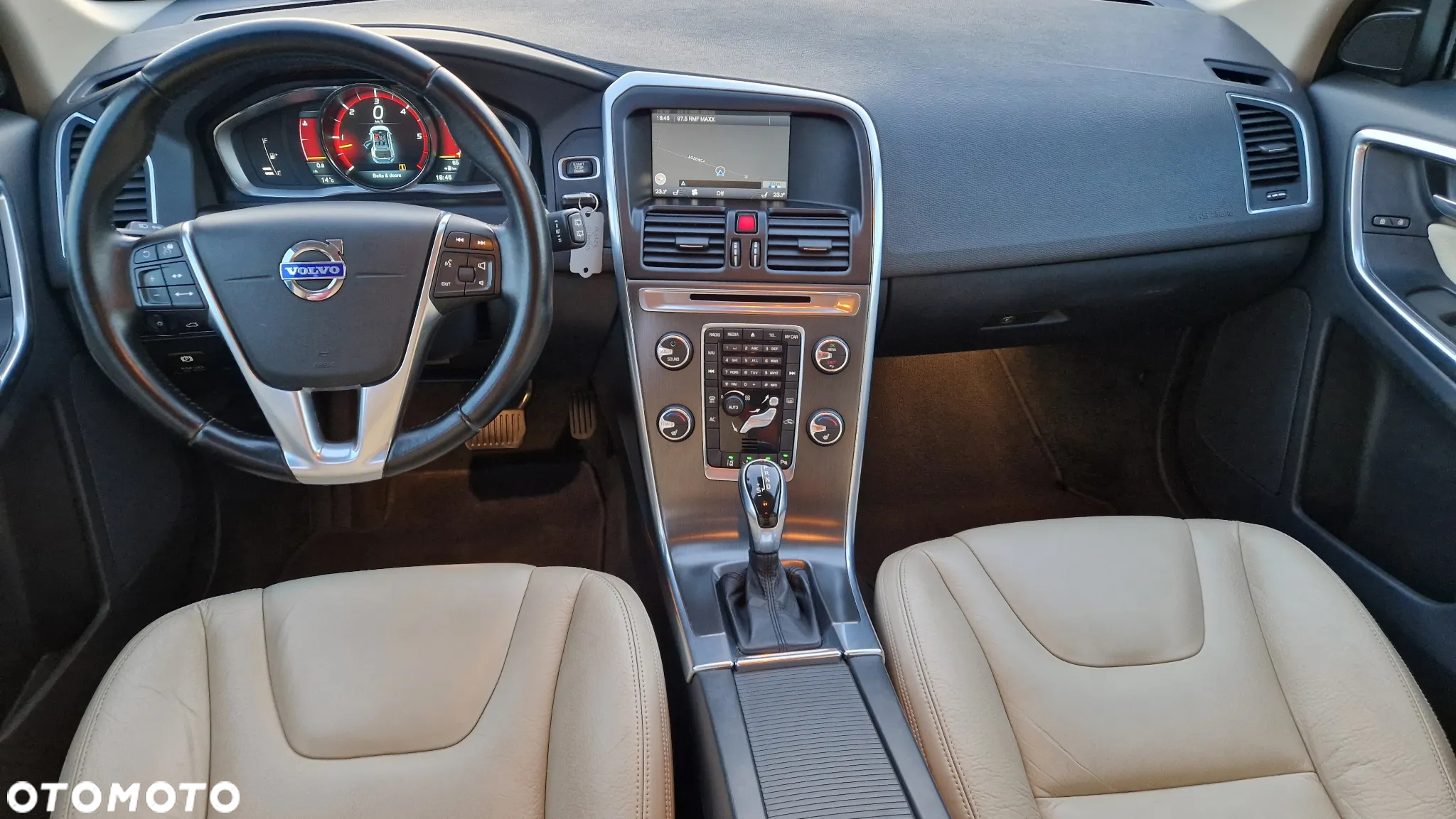 Volvo XC 60 D4 Geartronic Momentum - 21