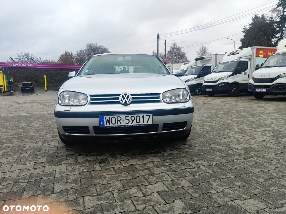 Volkswagen Golf 1.6 Comfortline - 10