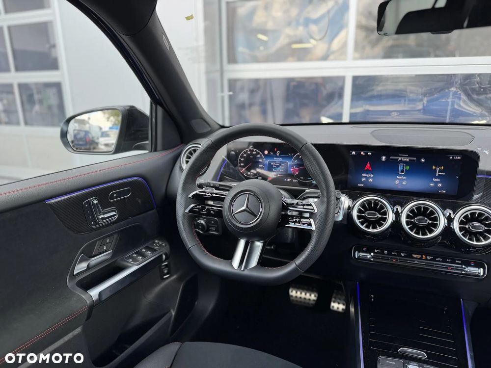 Mercedes-Benz GLB 220 4Matic 8G-DCT AMG Line Advanced Plus - 14