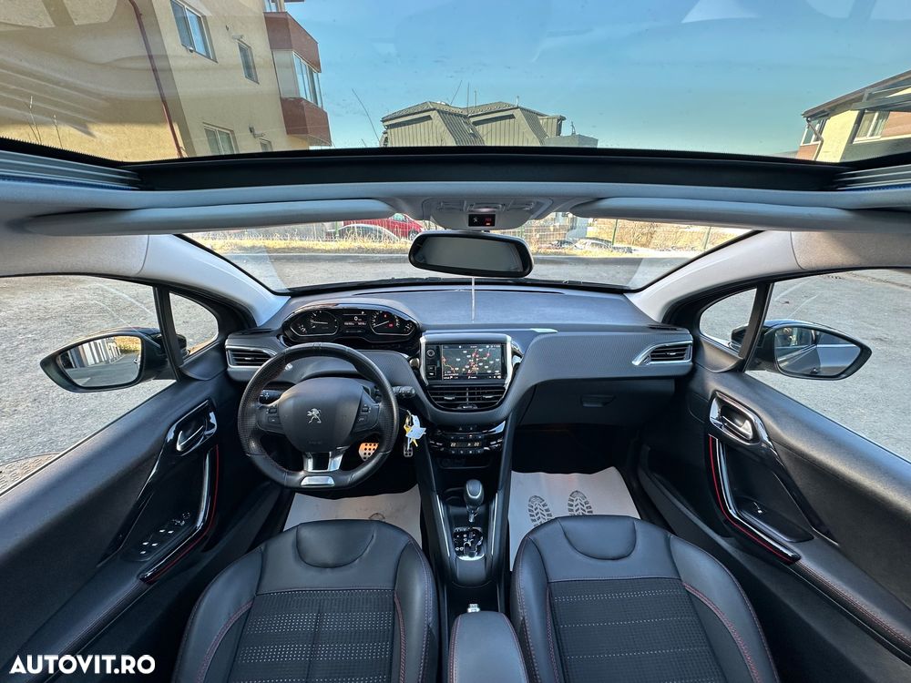 Peugeot 208 - 17