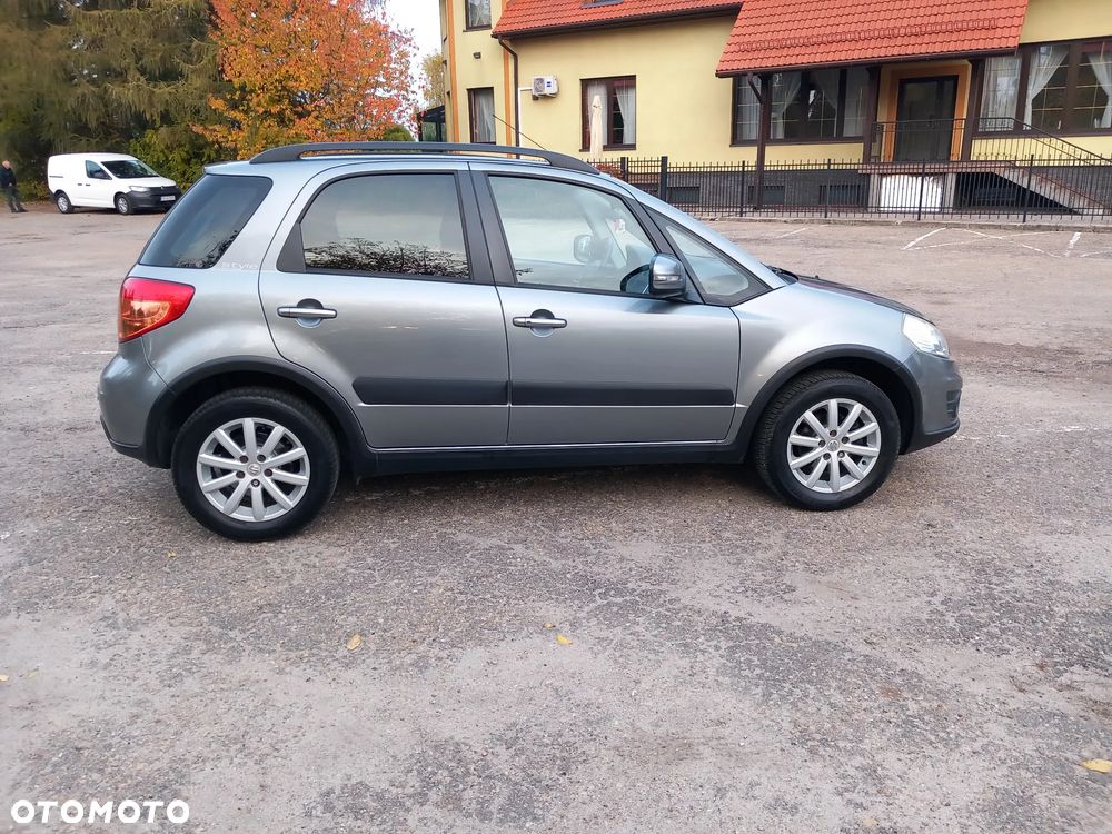 Suzuki SX4 1.6 VVT 4x4 Style - 5