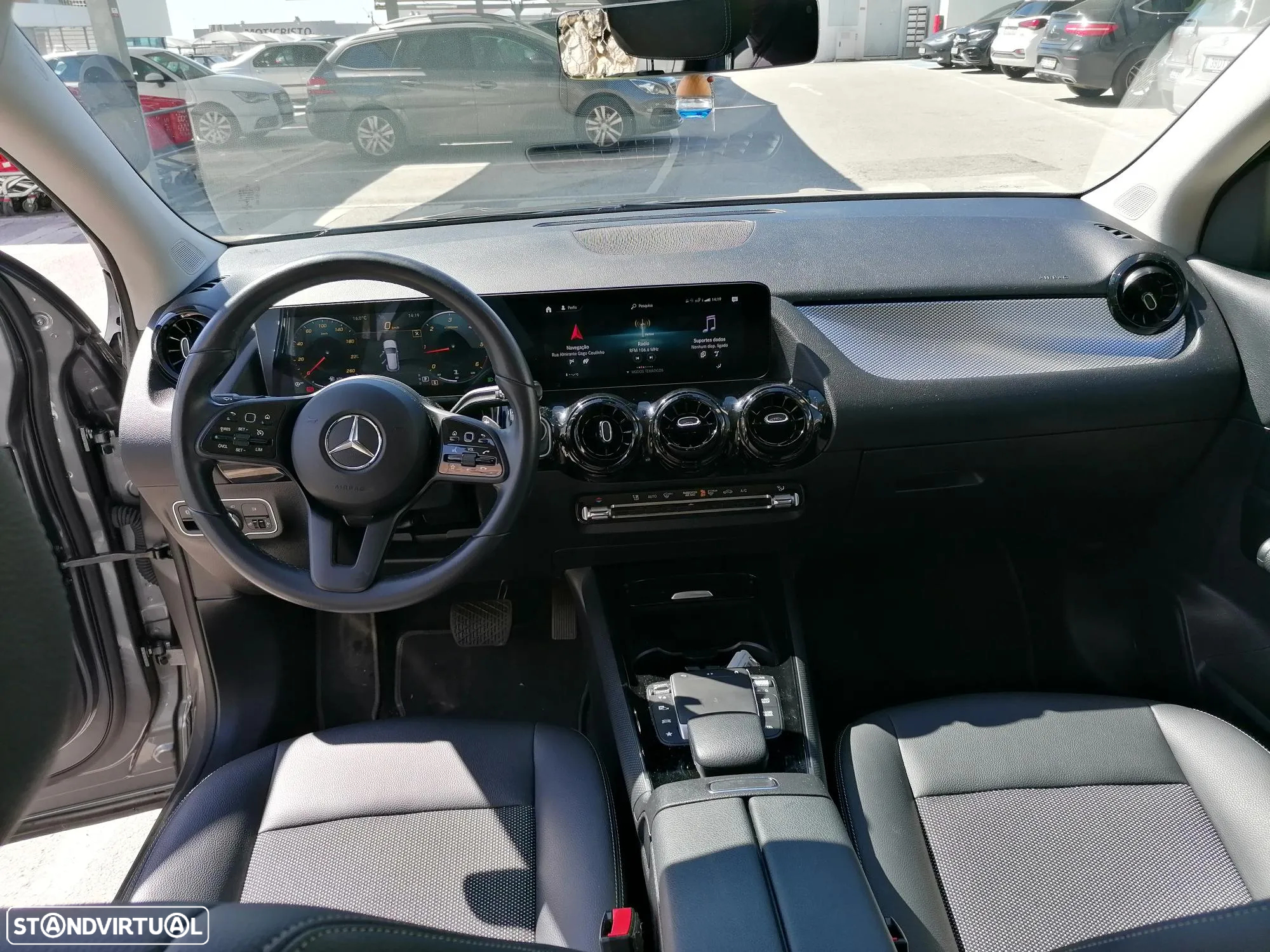 Mercedes-Benz GLA 180 d Progressive - 11