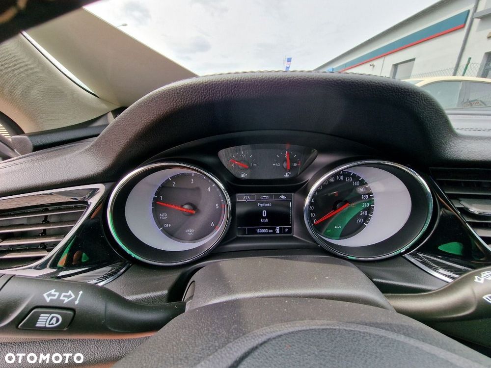 Opel Insignia - 14