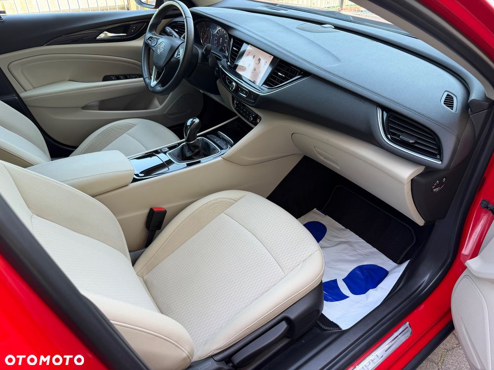 Opel Insignia - 15