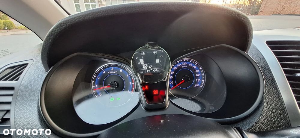 Hyundai ix20 1.6 blue Trend - 22