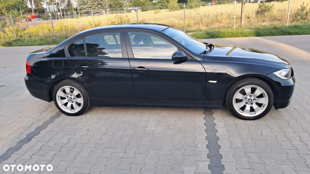 BMW Seria 3 320i - 14