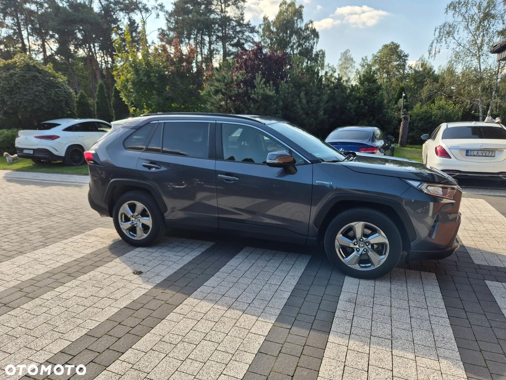 Toyota RAV4 - 3