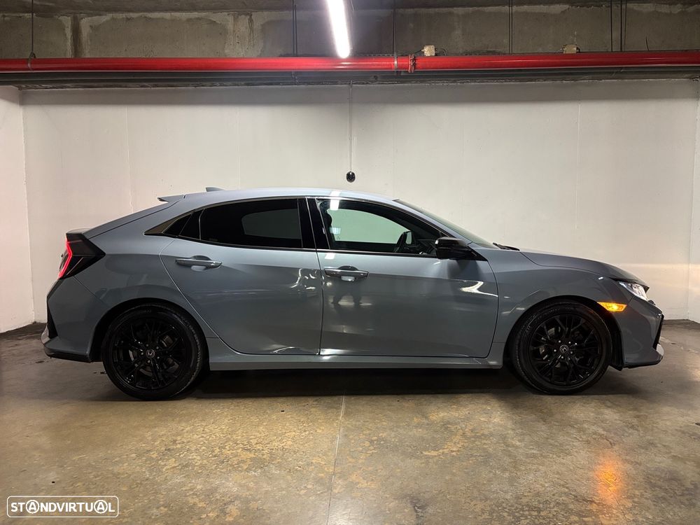 Honda Civic 1.0 i-VTEC Turbo CVT Executive Sport Line - 19