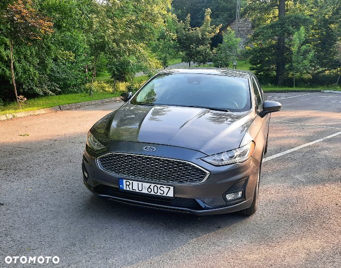 Ford Fusion - 2