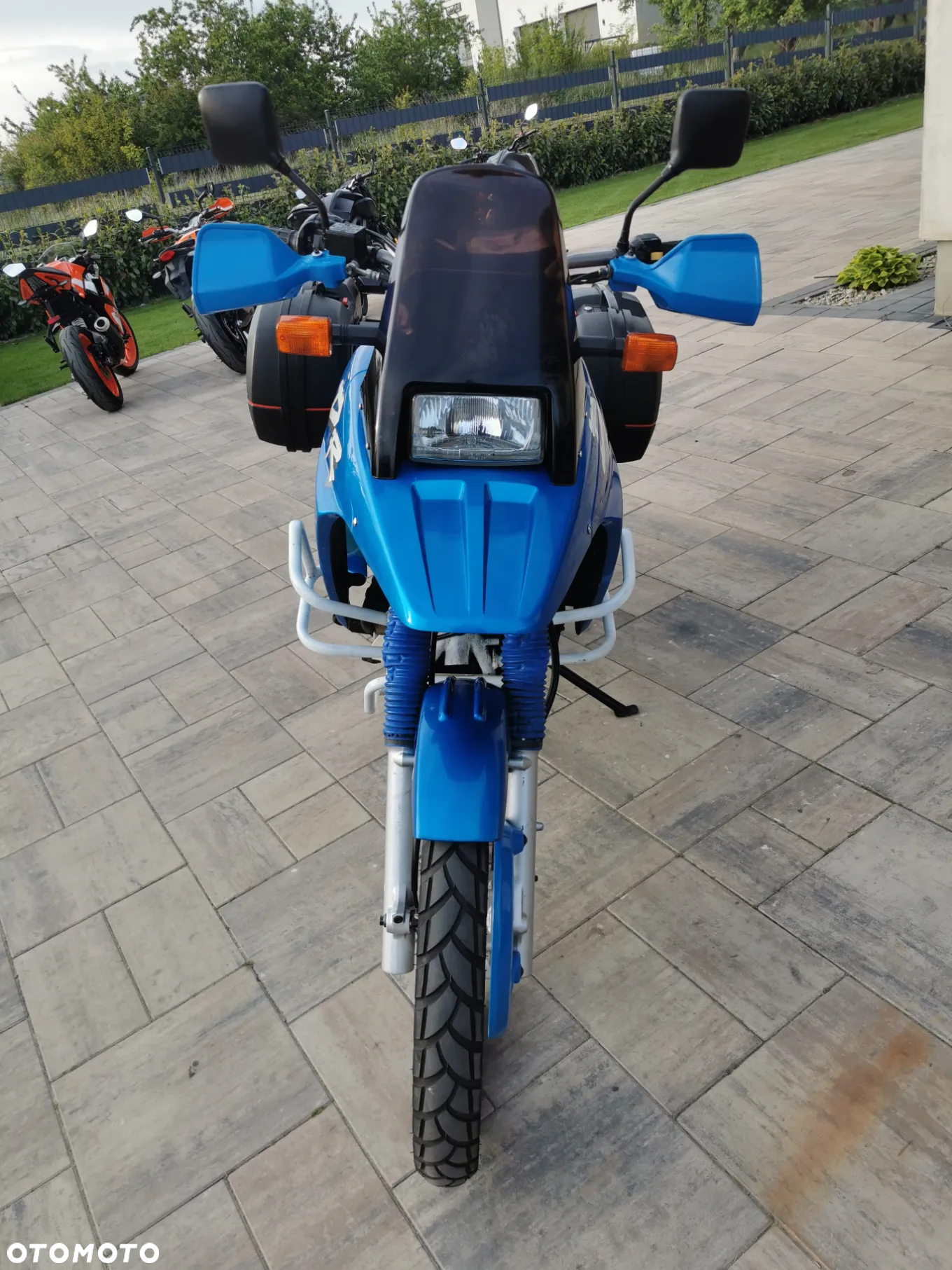Suzuki DR - 20