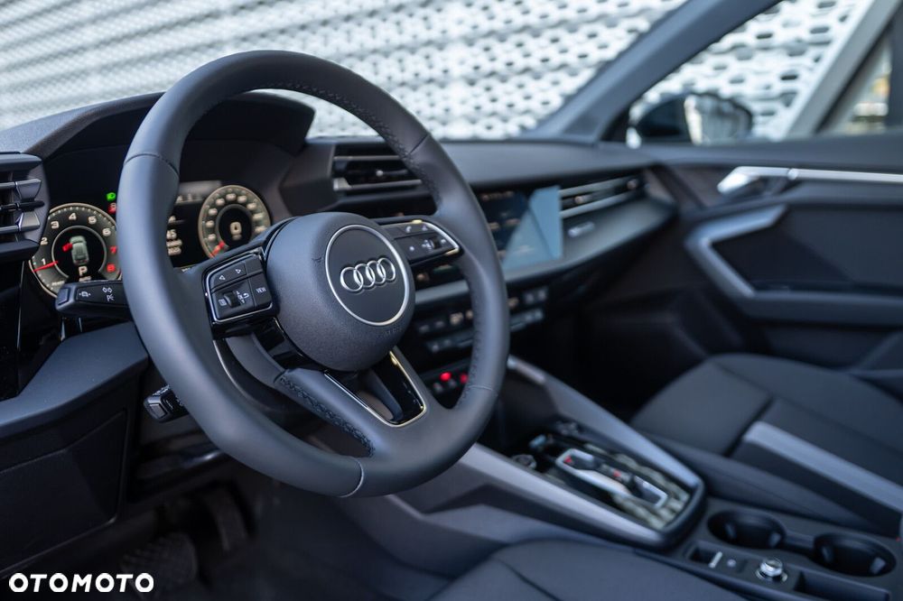 Audi A3 Sportback - 11