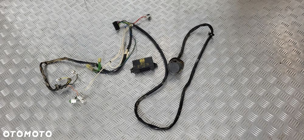 Suzuki Jimny Wiązka Instalacja Haka Holowniczego - 1