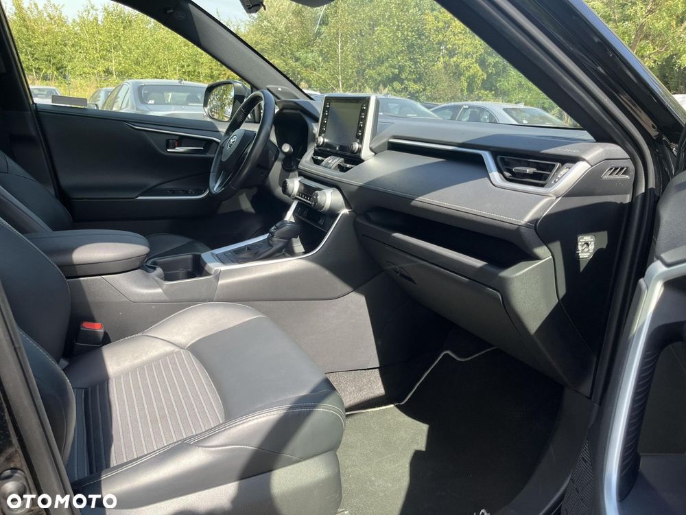 Toyota RAV4 2.5 Hybrid Black Edition by JBL 4x2 - 19